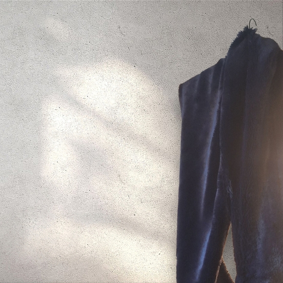 The Jet Set Diarys Luxurious Black Faux Fur Scarf - Picture 2 of 6